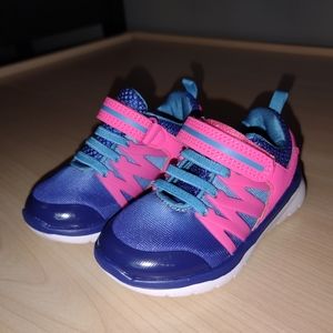 Cat & jack toddler girl sneakers size 6